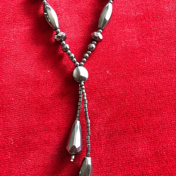 Hematite necklace. - Picture 2 of 4